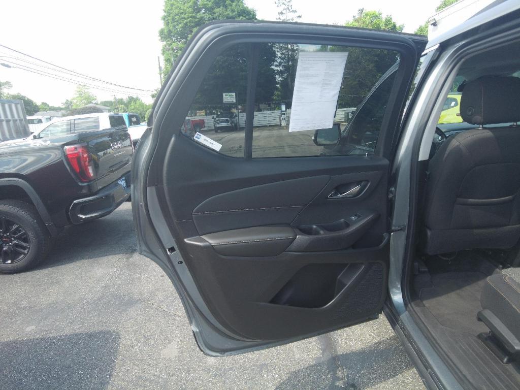 used 2021 Chevrolet Traverse car, priced at $24,495