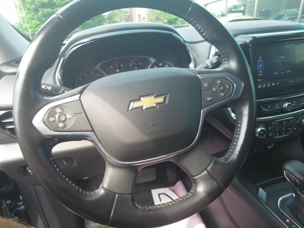 used 2021 Chevrolet Traverse car, priced at $24,495