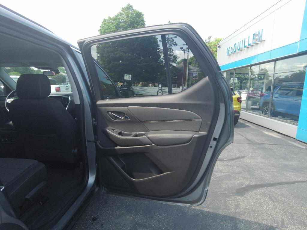 used 2021 Chevrolet Traverse car, priced at $24,495