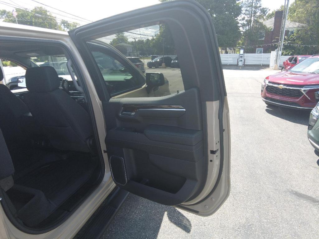 used 2023 GMC Sierra 1500 car, priced at $44,995