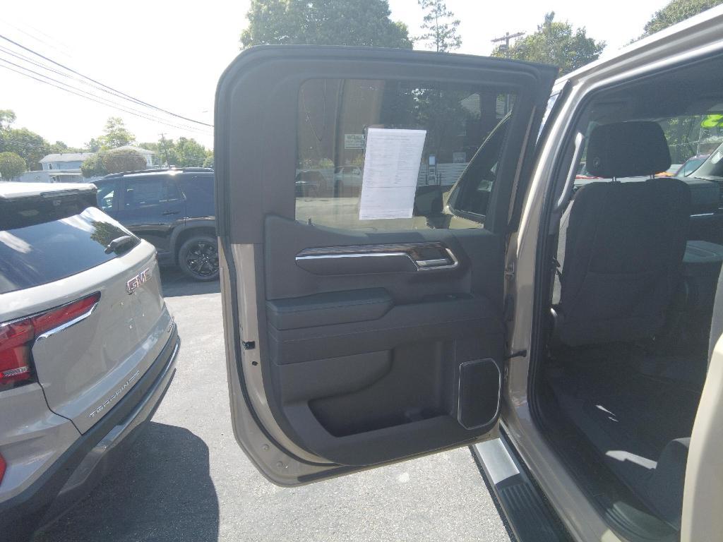 used 2023 GMC Sierra 1500 car, priced at $44,995
