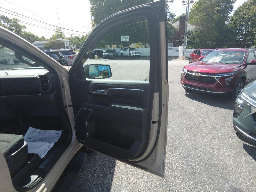 used 2023 GMC Sierra 1500 car, priced at $44,995