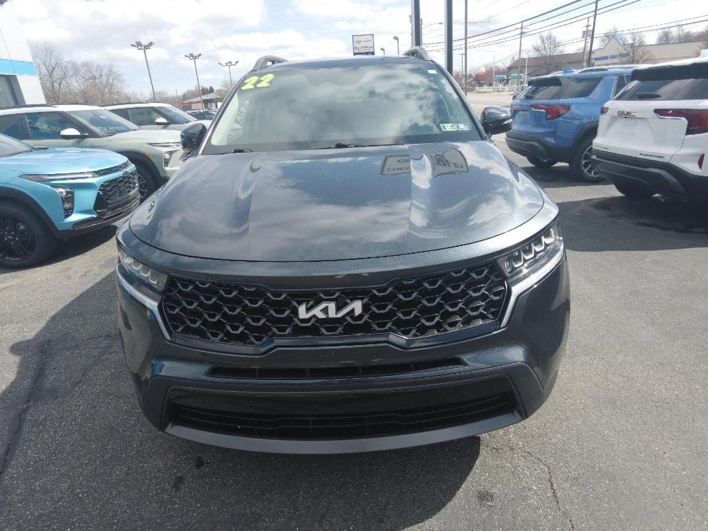 used 2022 Kia Sorento car, priced at $26,995
