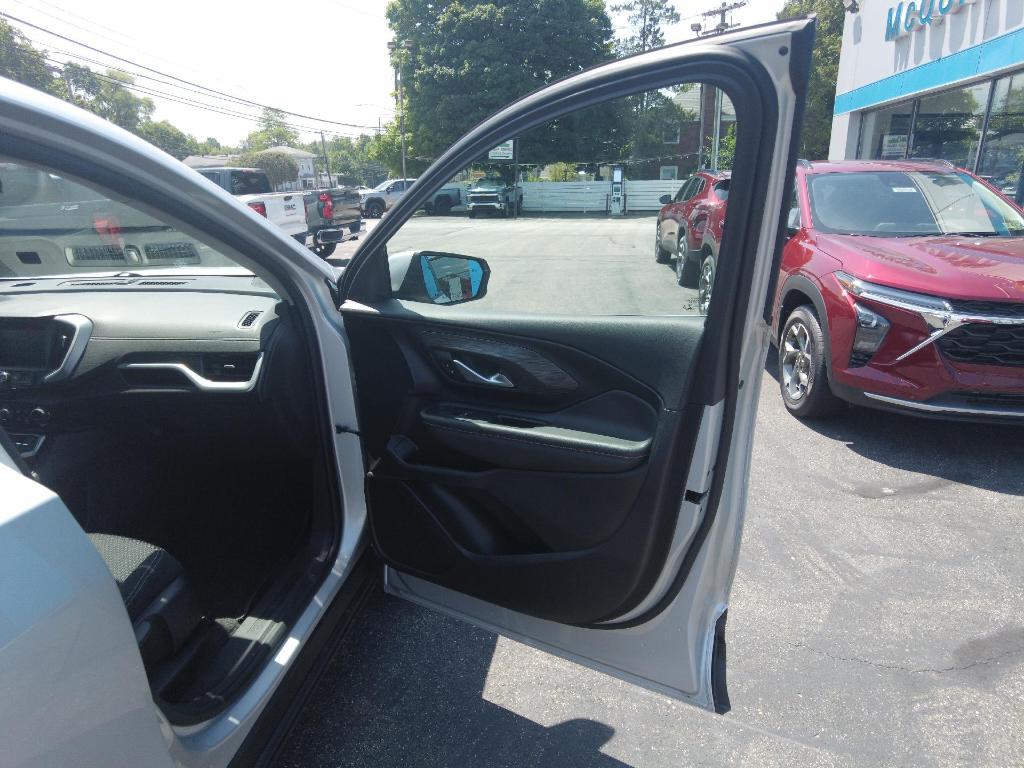 used 2022 GMC Terrain car, priced at $22,995