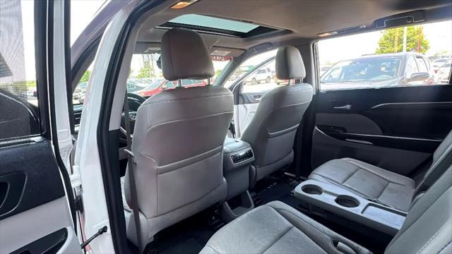used 2019 Toyota Highlander car, priced at $24,995