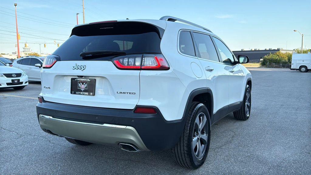 used 2020 Jeep Cherokee car, priced at $18,995