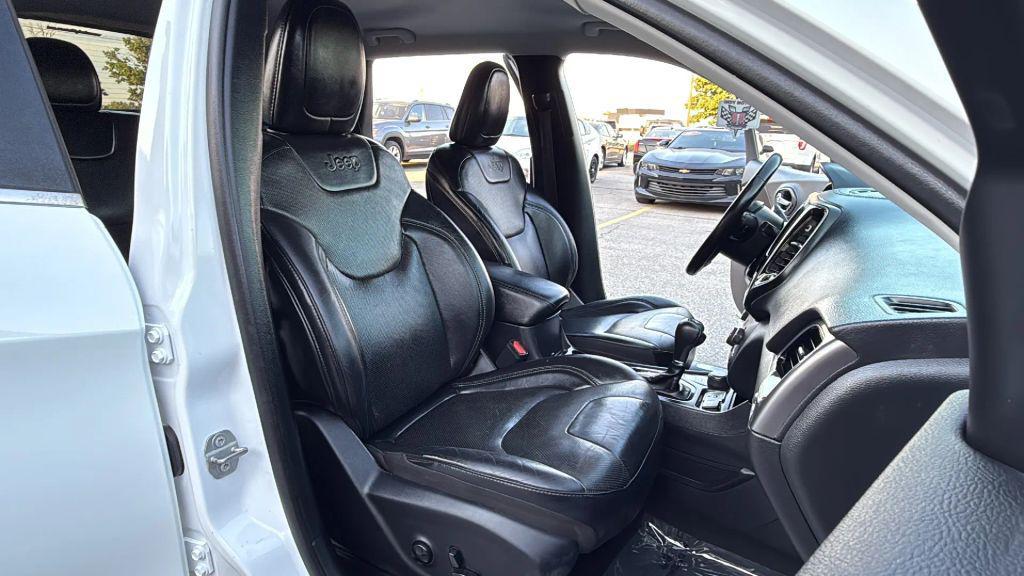 used 2020 Jeep Cherokee car, priced at $18,995