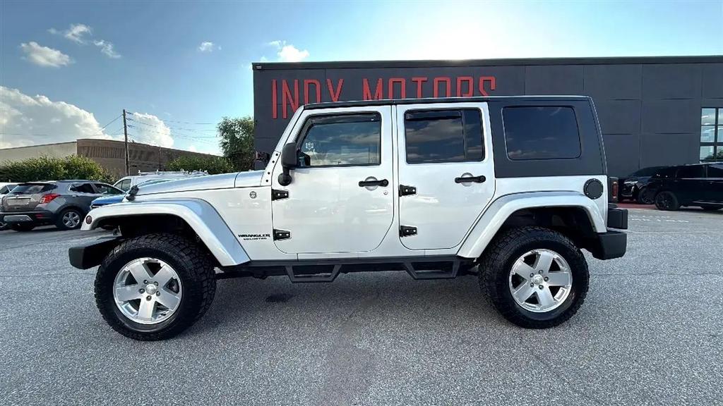 used 2009 Jeep Wrangler Unlimited car, priced at $11,995