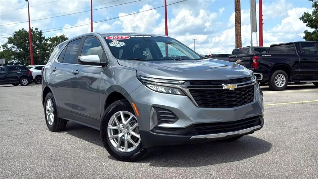 used 2023 Chevrolet Equinox car, priced at $17,495