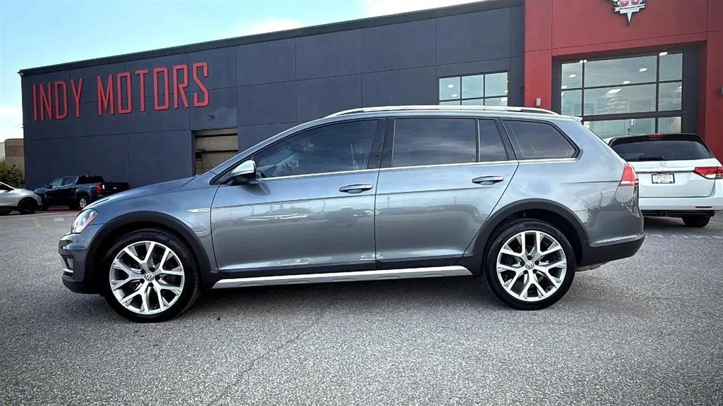 used 2017 Volkswagen Golf Alltrack car, priced at $11,995