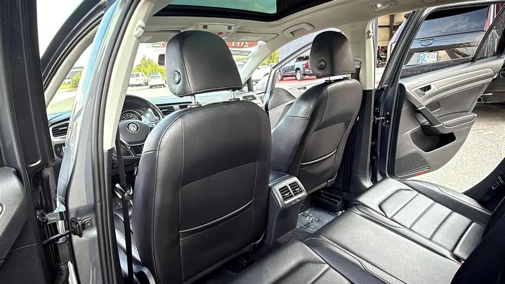 used 2017 Volkswagen Golf Alltrack car, priced at $11,995