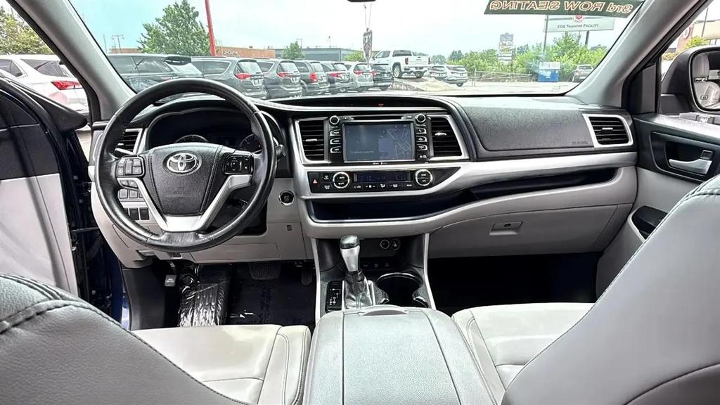 used 2015 Toyota Highlander car, priced at $17,695