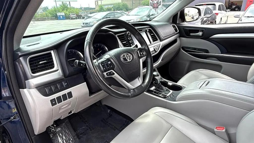 used 2015 Toyota Highlander car, priced at $17,695