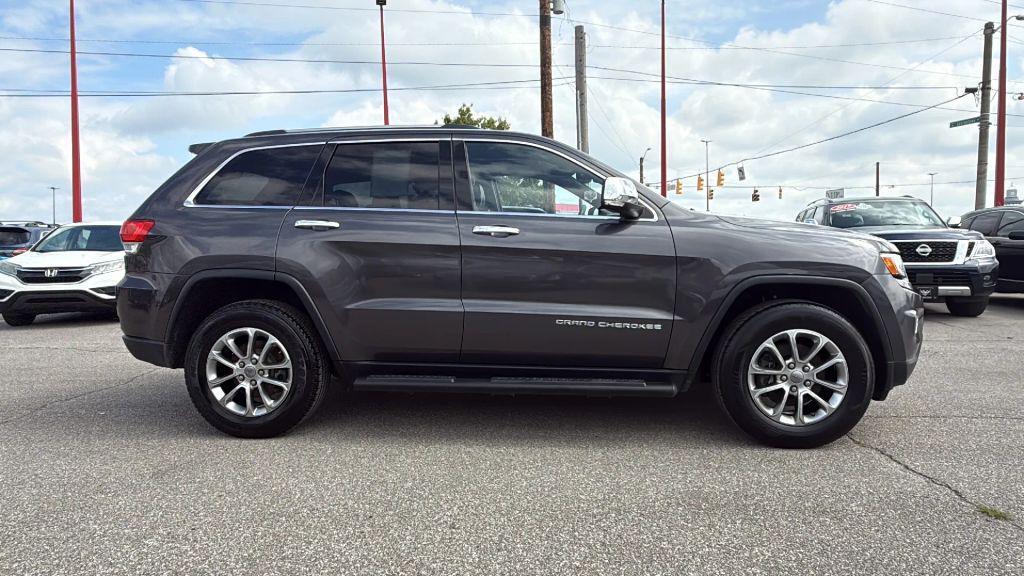 used 2015 Jeep Grand Cherokee car, priced at $12,995