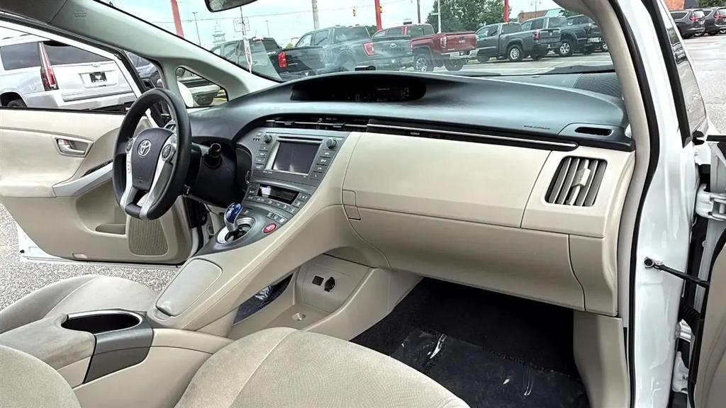 used 2015 Toyota Prius car, priced at $11,995