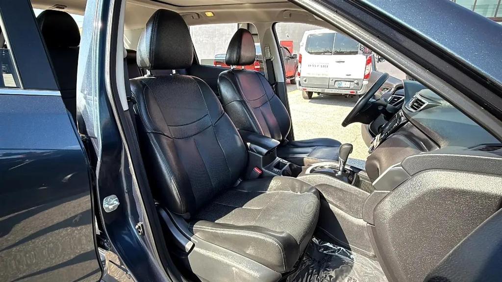 used 2015 Nissan Rogue car, priced at $11,995