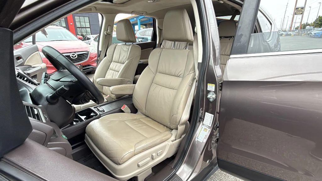 used 2014 Honda CR-V car, priced at $11,995