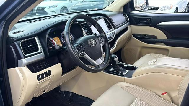 used 2015 Toyota Highlander car, priced at $18,995