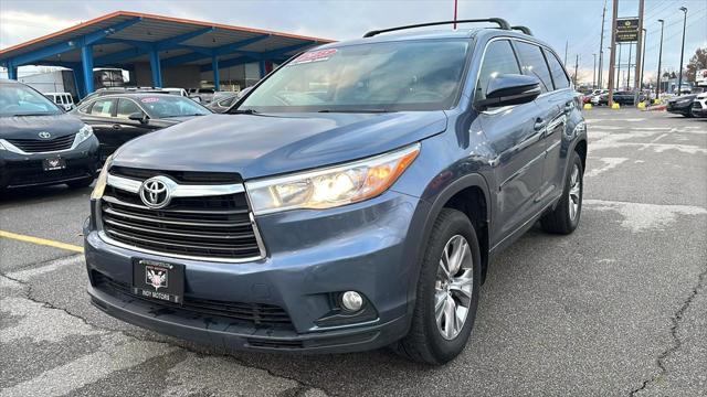 used 2015 Toyota Highlander car, priced at $18,995