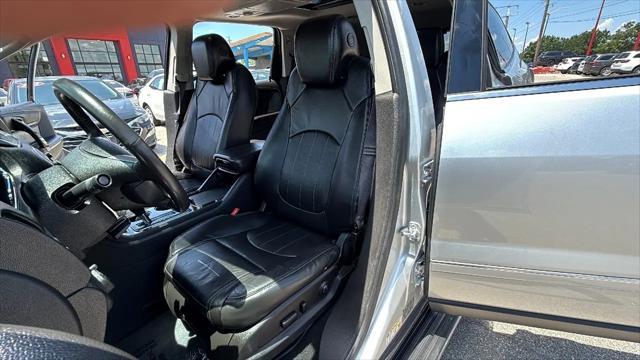 used 2015 Chevrolet Traverse car, priced at $12,495