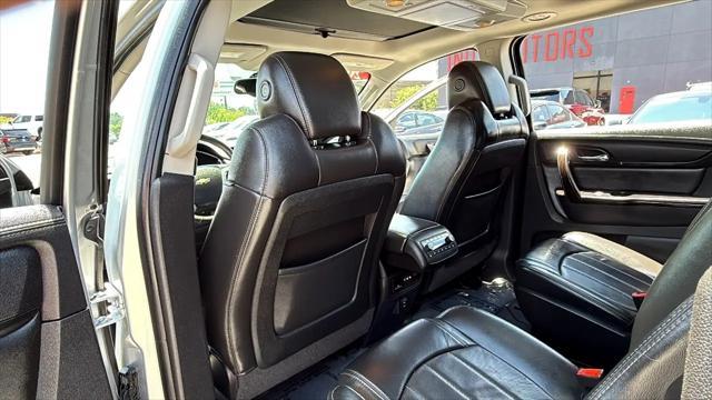 used 2015 Chevrolet Traverse car, priced at $12,495