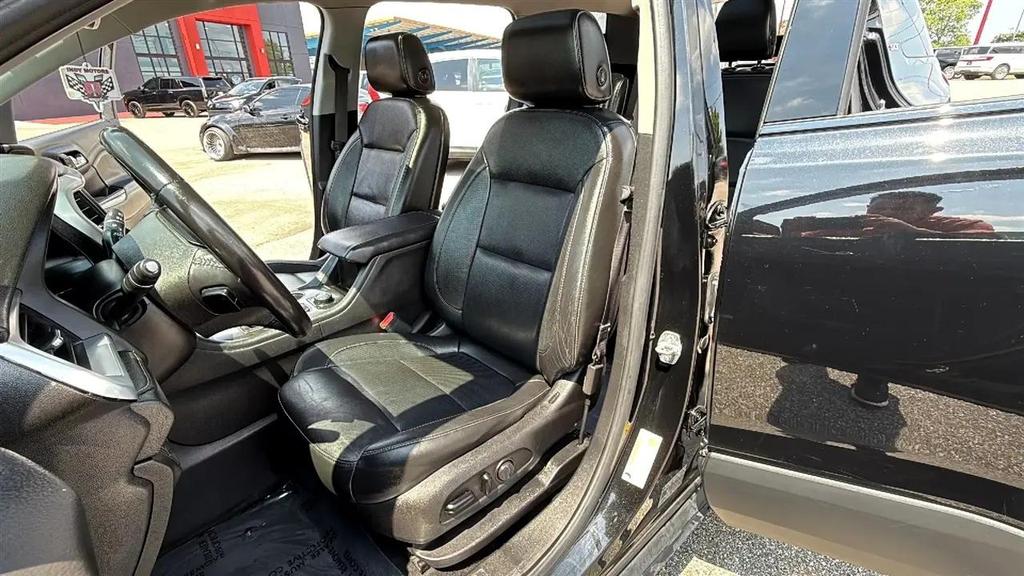 used 2019 GMC Acadia car, priced at $17,995