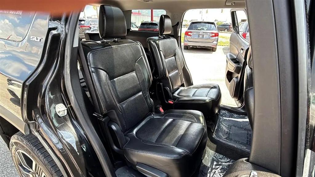 used 2019 GMC Acadia car, priced at $17,995