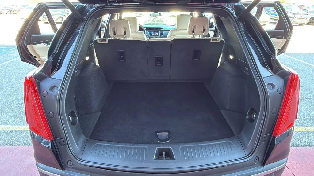 used 2017 Cadillac XT5 car, priced at $12,995