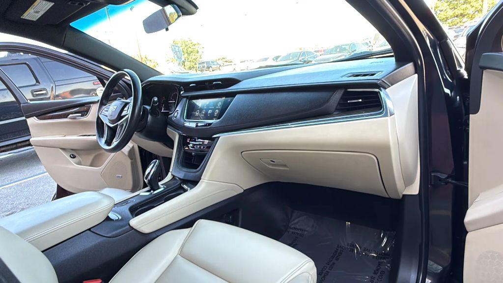 used 2017 Cadillac XT5 car, priced at $12,995