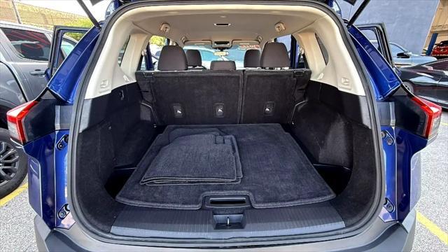 used 2022 Nissan Rogue car, priced at $22,995