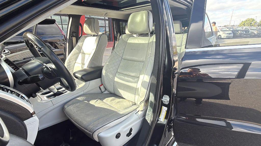 used 2018 Jeep Grand Cherokee car, priced at $17,995
