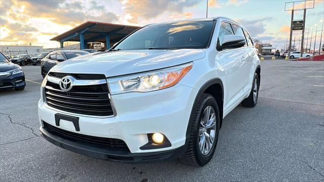 used 2014 Toyota Highlander car, priced at $14,995