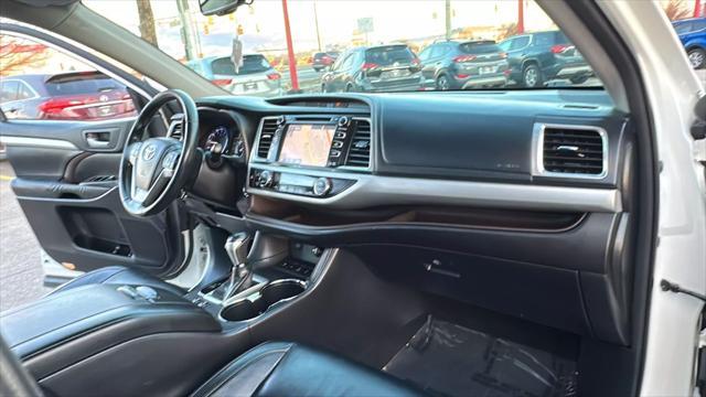 used 2014 Toyota Highlander car, priced at $14,995