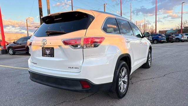 used 2014 Toyota Highlander car, priced at $14,995