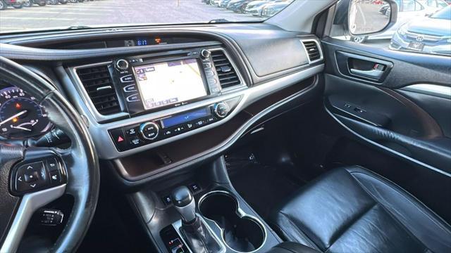 used 2014 Toyota Highlander car, priced at $14,995