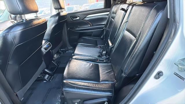 used 2014 Toyota Highlander car, priced at $14,995