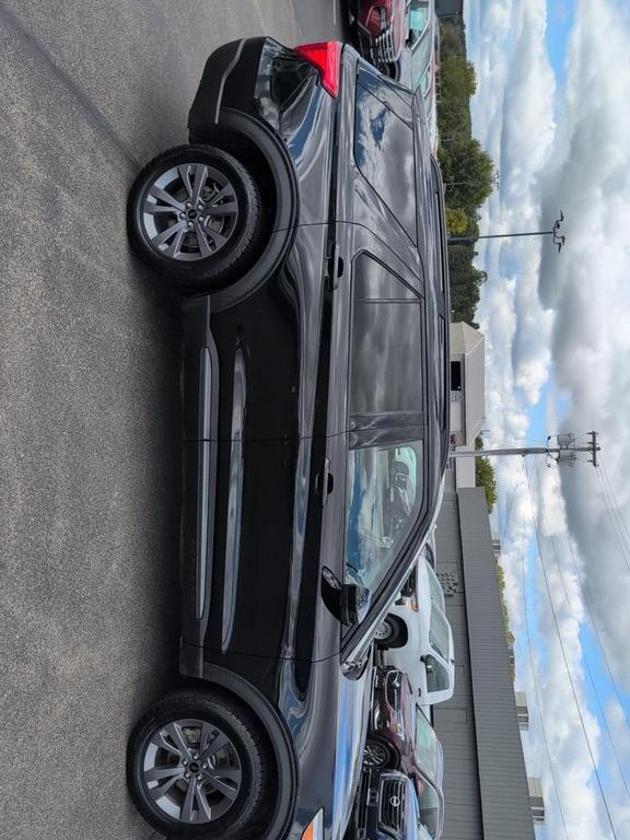 used 2022 Ford Explorer car, priced at $27,328