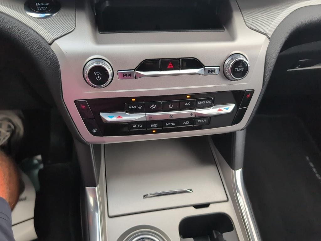 used 2022 Ford Explorer car, priced at $27,328