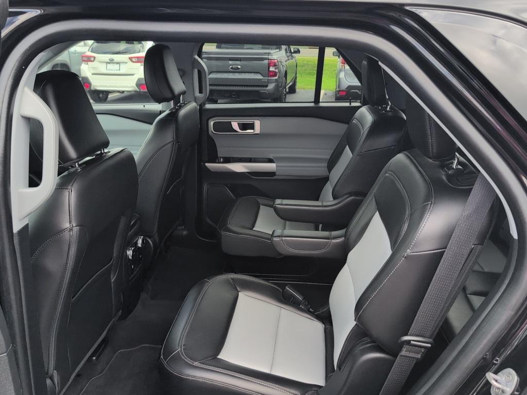 used 2022 Ford Explorer car, priced at $27,328