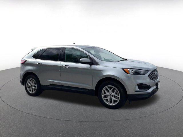 used 2024 Ford Edge car, priced at $24,221