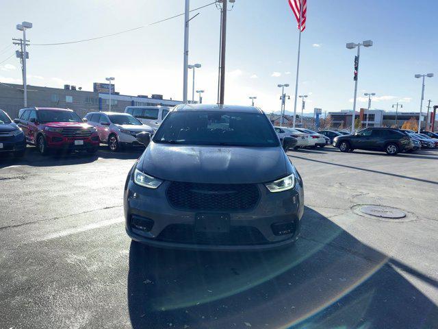 used 2022 Chrysler Pacifica Hybrid car, priced at $22,331