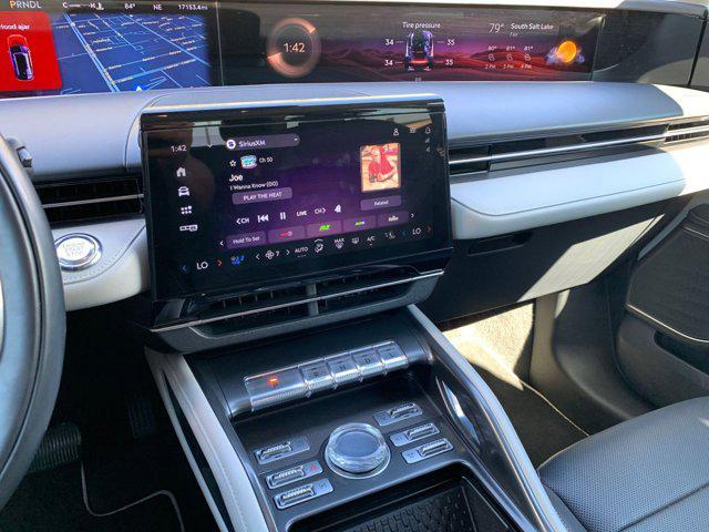 used 2024 Lincoln Nautilus car, priced at $43,565