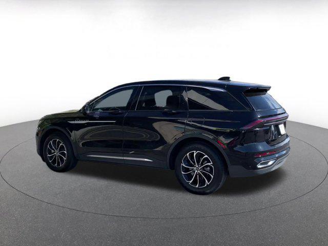 used 2024 Lincoln Nautilus car, priced at $43,565