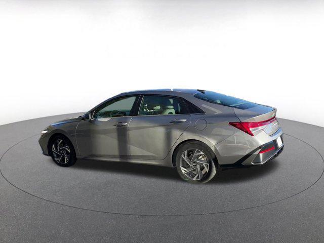 used 2025 Hyundai Elantra car, priced at $19,294