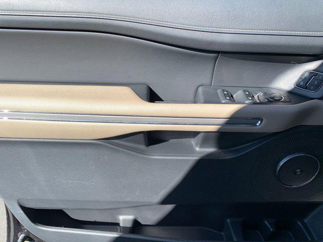 used 2024 Ford Expedition car, priced at $50,309