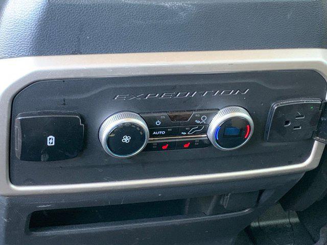 used 2024 Ford Expedition car, priced at $50,309