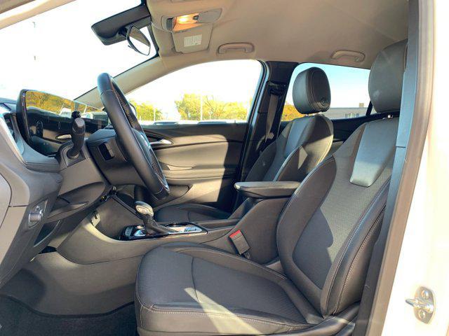 used 2025 Buick Encore GX car, priced at $20,000