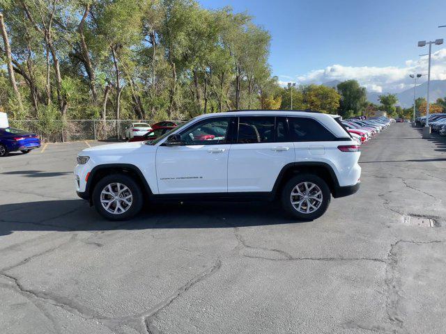 used 2022 Jeep Grand Cherokee car, priced at $27,981