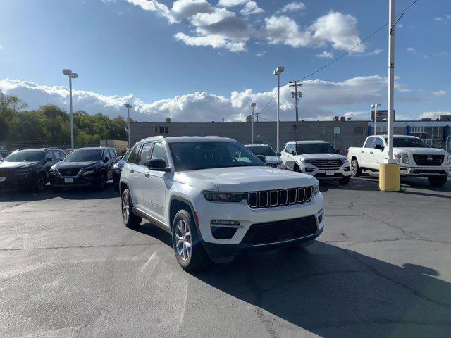 used 2022 Jeep Grand Cherokee car, priced at $27,981