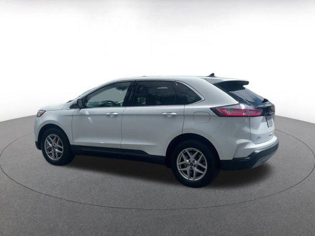 used 2024 Ford Edge car, priced at $25,200